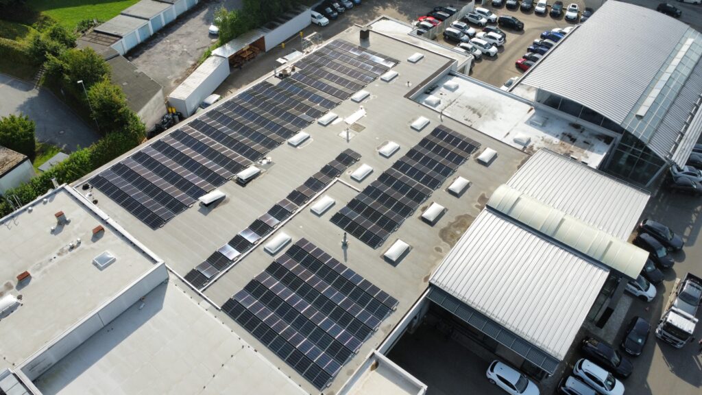 Eine Gewerbe Photovoltaikanlage aus Hannover Bild 3